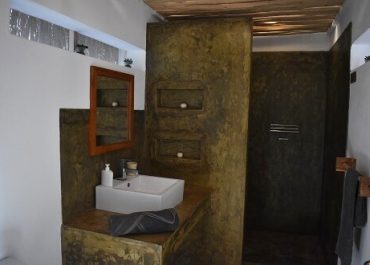 Tilak Lodge bathroom interior