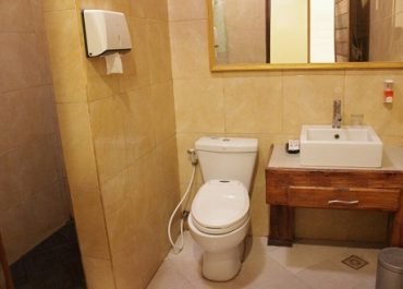 Ring Sameton hotel bathroom interior