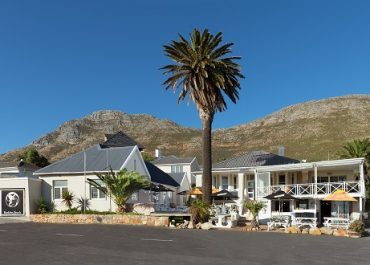 Boulders Beach Hotel front view externtal